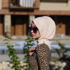 Handmade Ready to Wear 100% Crepe Hijab, modest, Turkish